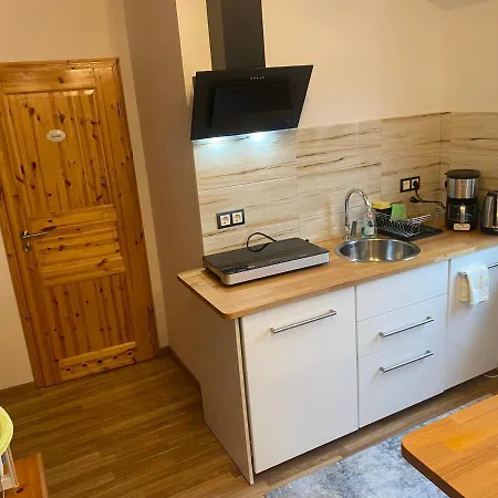 Appartement Unter Dem Dach Mit Parkplatz