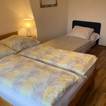 Unter Dem Dach Mit Parkplatz Appartement Bremen